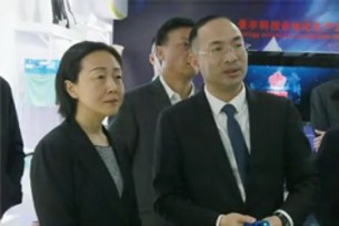 郭宁宁，现任第二十届中央候补委员，福建省委副书记、福州市委书记。2021年2月，郭宁宁莅临扬越参观时合影。