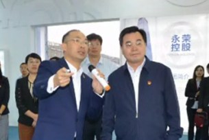 胡昌升，第二十届中央委员，甘肃省委书记、省人大常委会主任，省军区党委第一书记。2017年11月，胡昌升莅临扬越参观时合影。